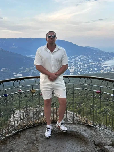 Максим Волков